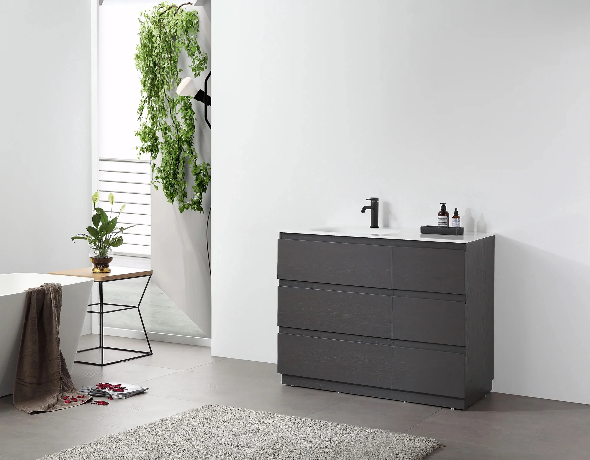 Modena Luxury Vanity (42"-72") 32 Modena Luxury Vanity (42"-72")