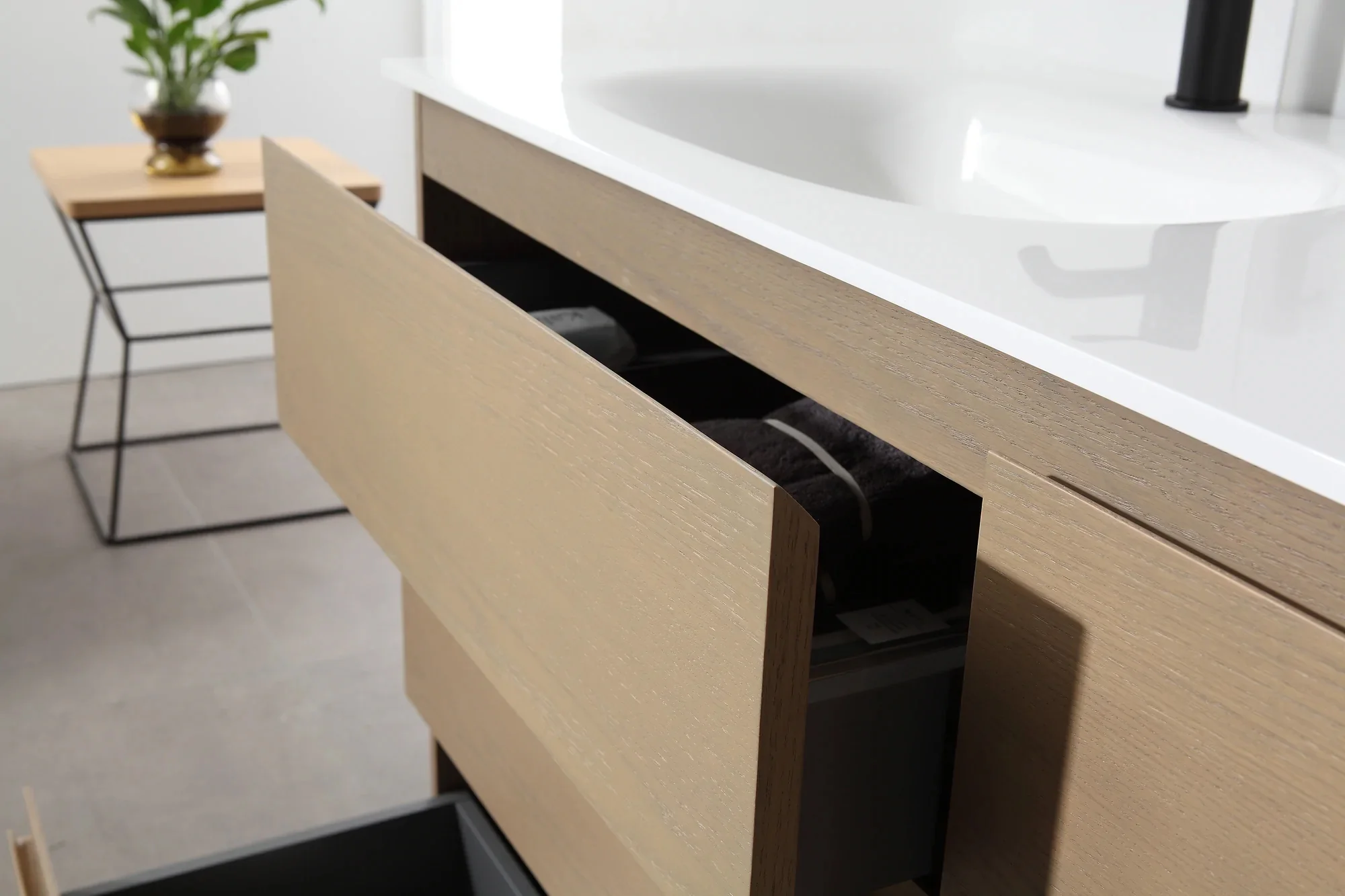 Modena Luxury Vanity (42"-72") 7 Modena Luxury Vanity (42"-72")